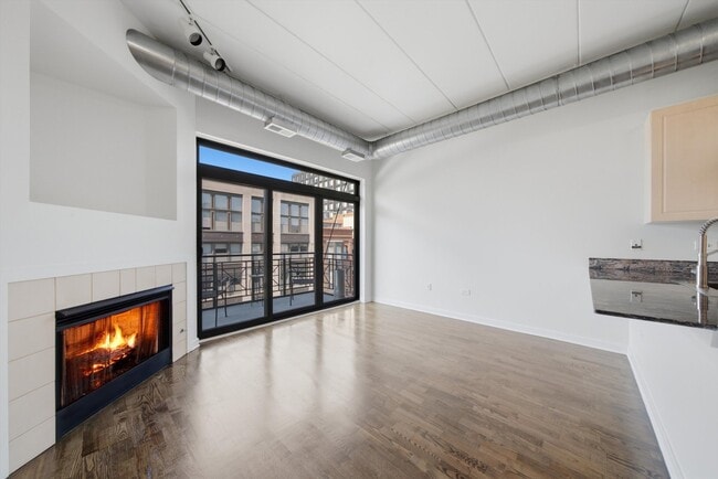 Building Photo - 1155 W Madison St
