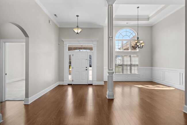 Building Photo - Spacious 4BR/3BA Home in Myrtle Beach – 2,550 Sq Ft & Screened Porch