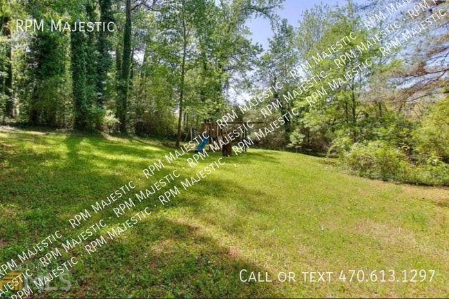 Building Photo - 2118 Rosser Terrace