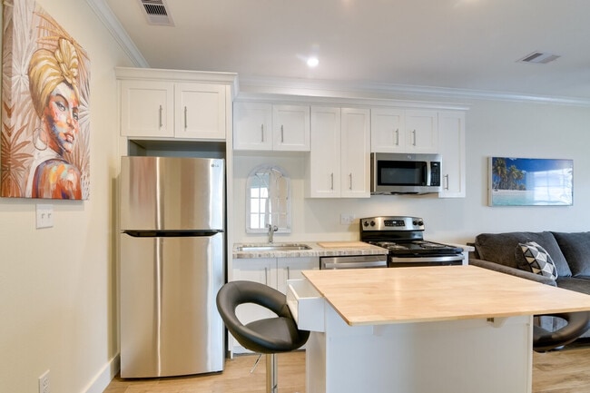 Building Photo - 1206 26th St