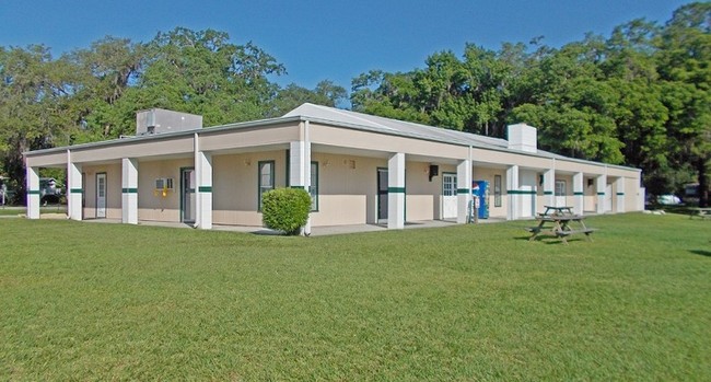 Building Photo - Clover Leaf Farms