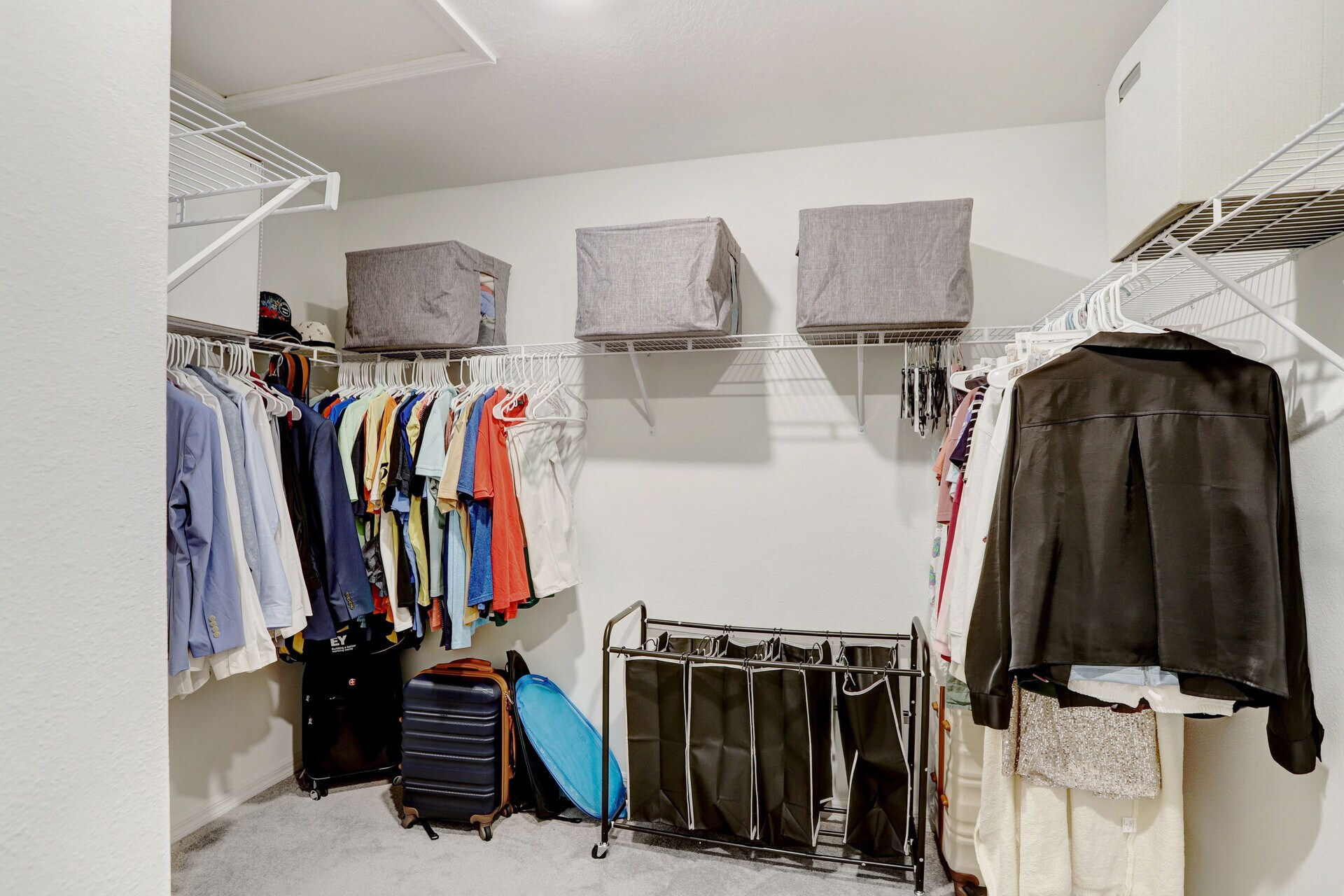walk-in master closet - 4918 Wild Senna Blvd