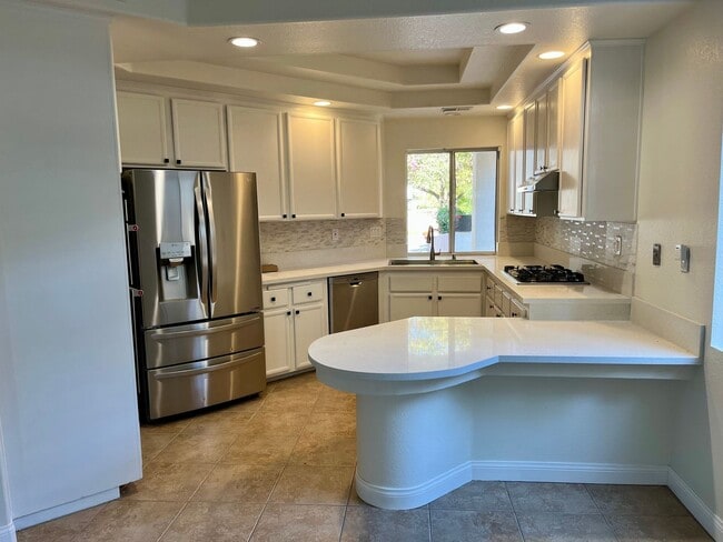 Building Photo - 4 Bedroom 3 Bath  Rancho Del Rey -Chula Vista