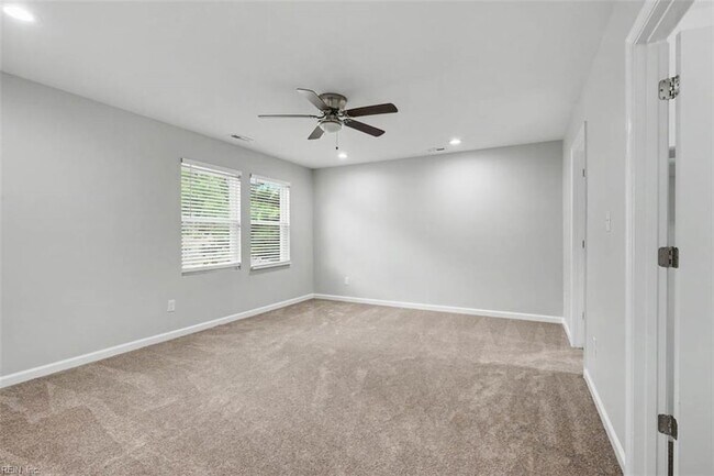 Building Photo - 6324 Grimes Ave