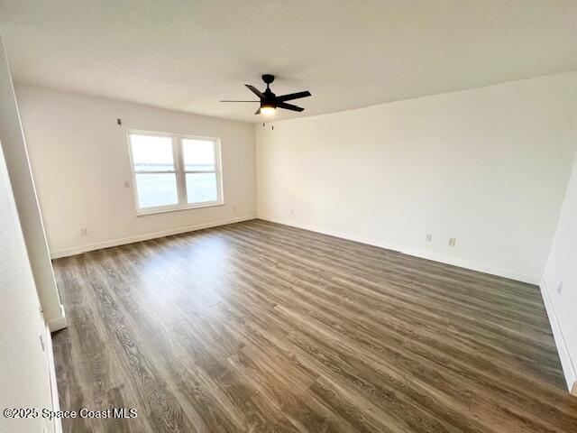 Building Photo - 102 Riverside Dr