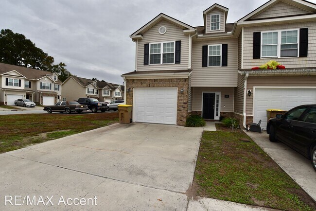 Building Photo - 3 br, 2.5 bath House - 325 Canyon Oak Loop