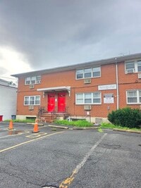 Building Photo - 4325 Meadowview Ave