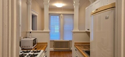 Building Photo - 30 Jamaicaway