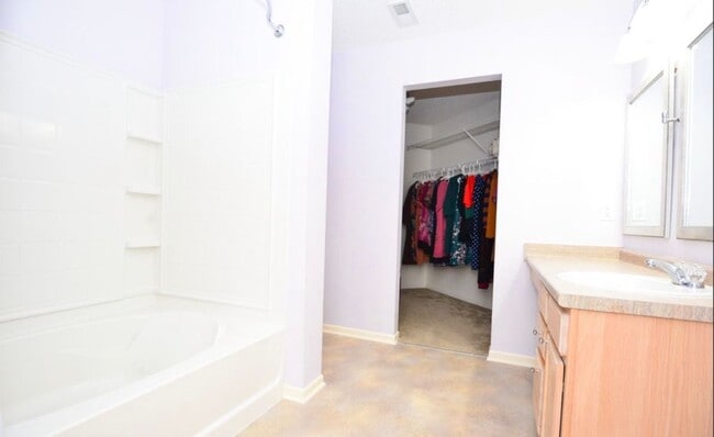 Building Photo - SPACIOUS 2 STORY HOUSE