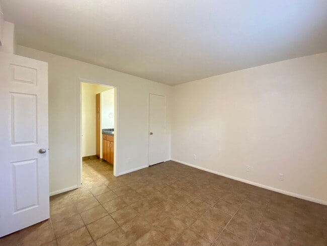 Building Photo - Beautiful Two-Bedroom Condo at The Reserve
