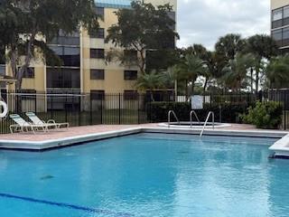 Building Photo - 6475 W Oakland Park Blvd