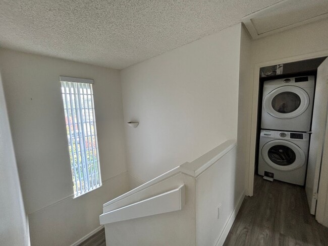 Building Photo - Kuulako - Mililani Mauka 2-BR, 2-BA, 2-Parking