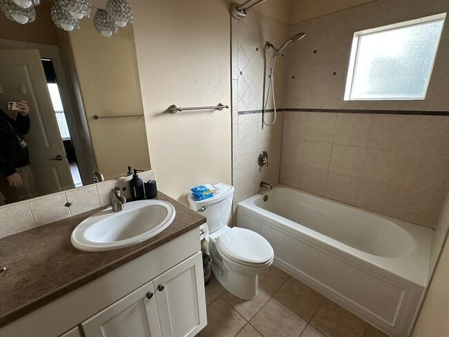 Building Photo - Vaulted Ceilings & Loft – Charming 3 Bedroom Home