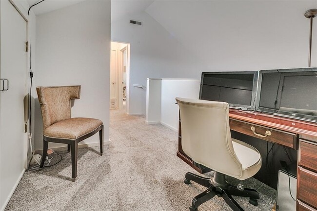 Building Photo - 3813 Ives Way
