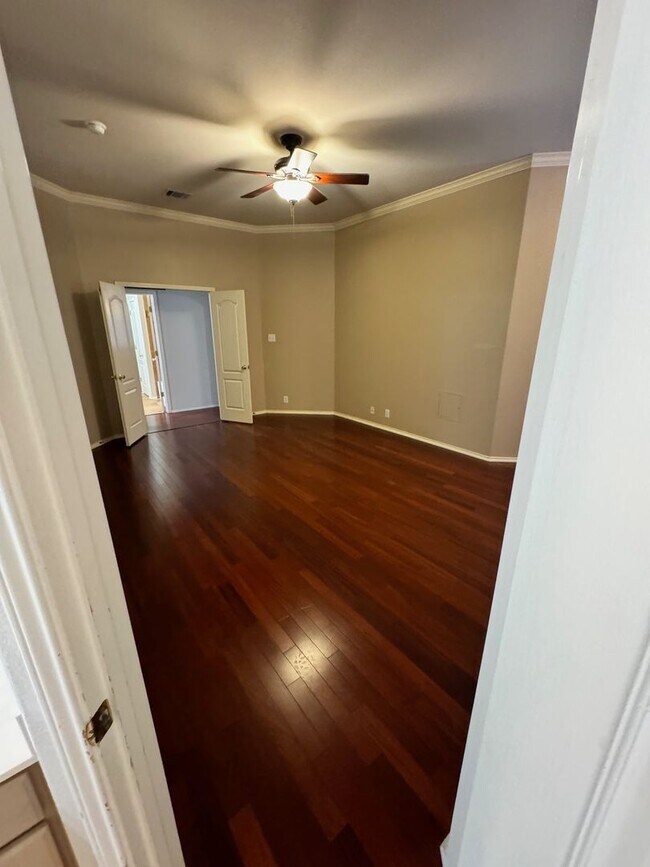 Building Photo - Ready For Move In! A Must See in Rogers Ranch - 4 Bedroom 2 Bath with Custom Features