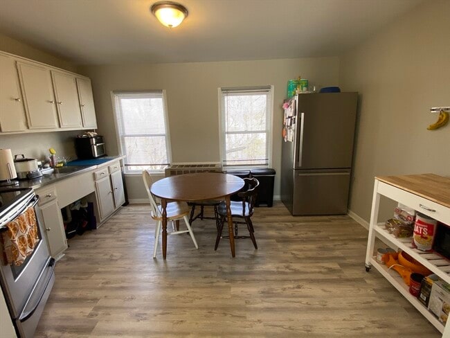 Building Photo - 38 Summer St