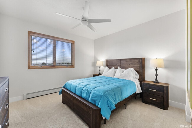 Building Photo - 3400 Southampton Dr