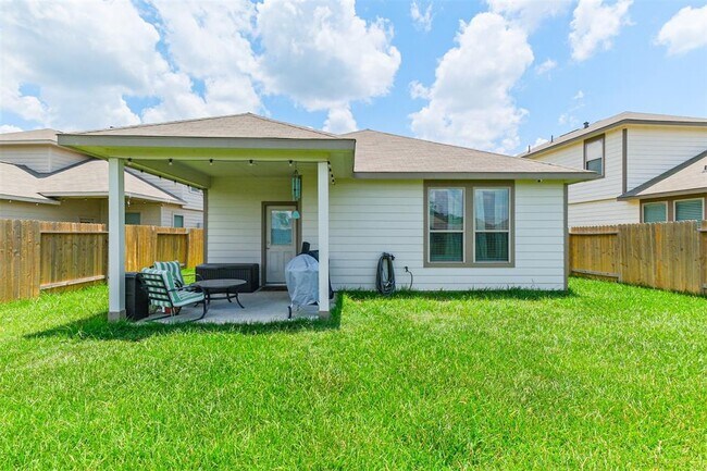 Building Photo - 14657 E Pine Heart Dr