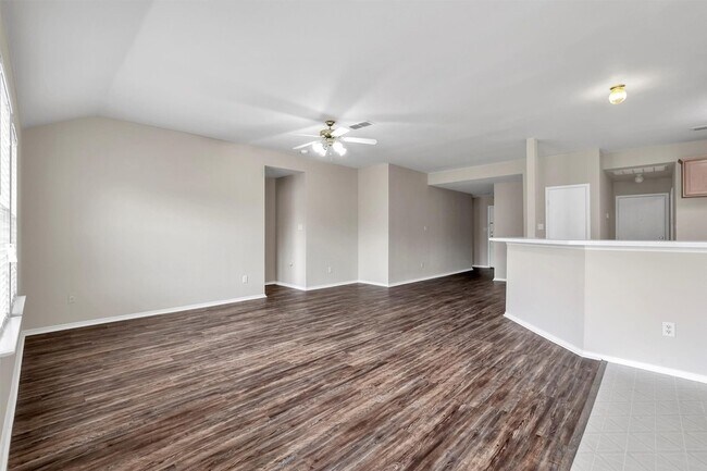 Building Photo - 9641 Olivia Dr