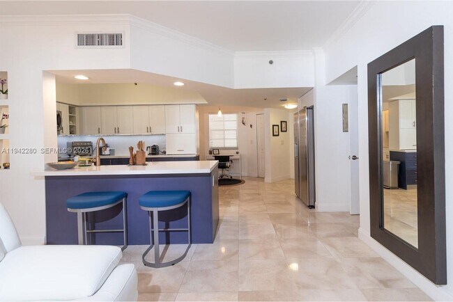 Building Photo - 3165 NE 184th St