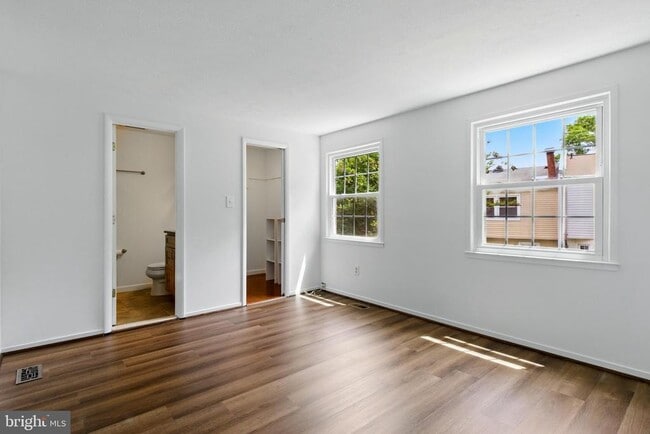 Building Photo - 351 Gundry Dr