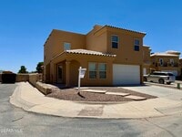 Building Photo - 3712 Coco Palm Dr
