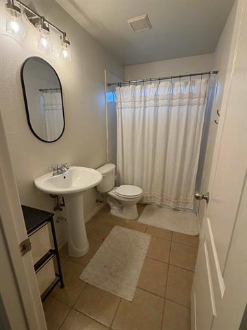 Building Photo - 1303 Rain Tree Dr