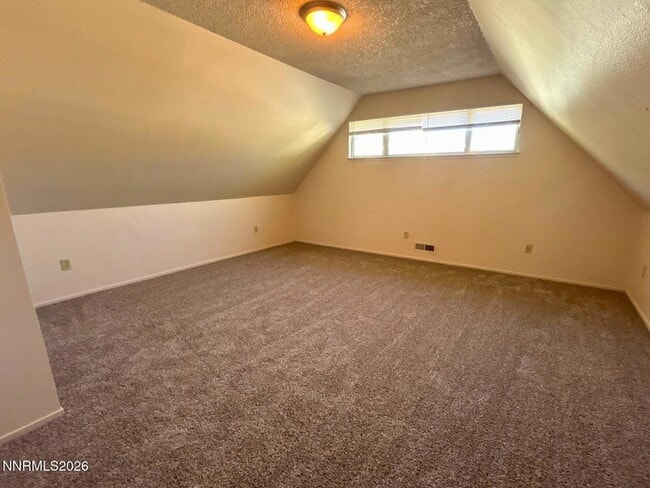 Building Photo - 2455 Kings Row