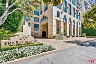 Building Photo - 10727 Wilshire Blvd