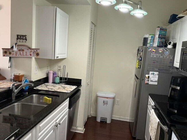 Building Photo - 14316 Fredricksburg Dr