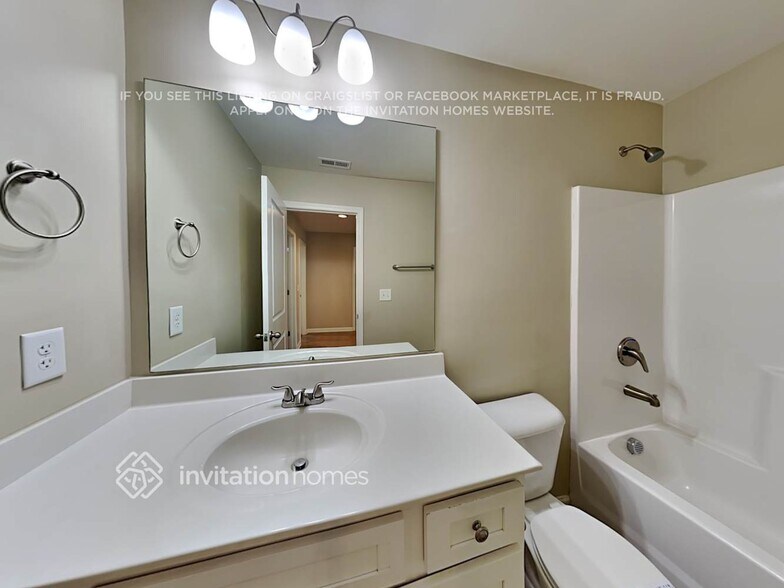 Building Photo - 76 White Trillium Dr
