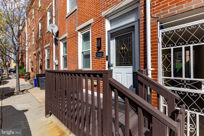 Building Photo - 1243 N Palethorp St