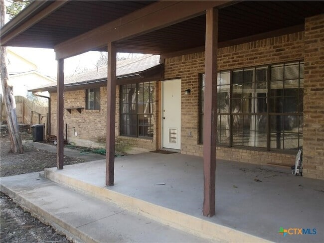 Building Photo - 107 Suzanne Ln