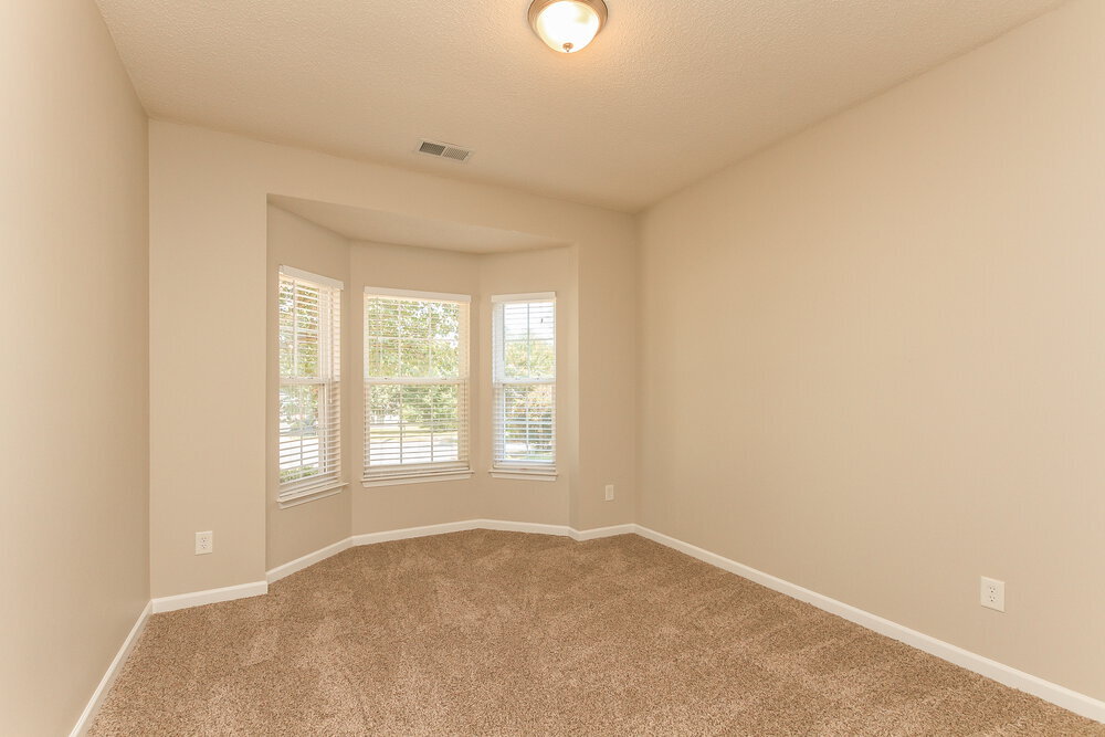 Building Photo - 5811 Briggs Dr