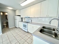 Building Photo - 2nd floor walk-up Makiki 1-bedroom, 1-bathroom, Near Punahou, UH Manoa, Kapiolani Hospital