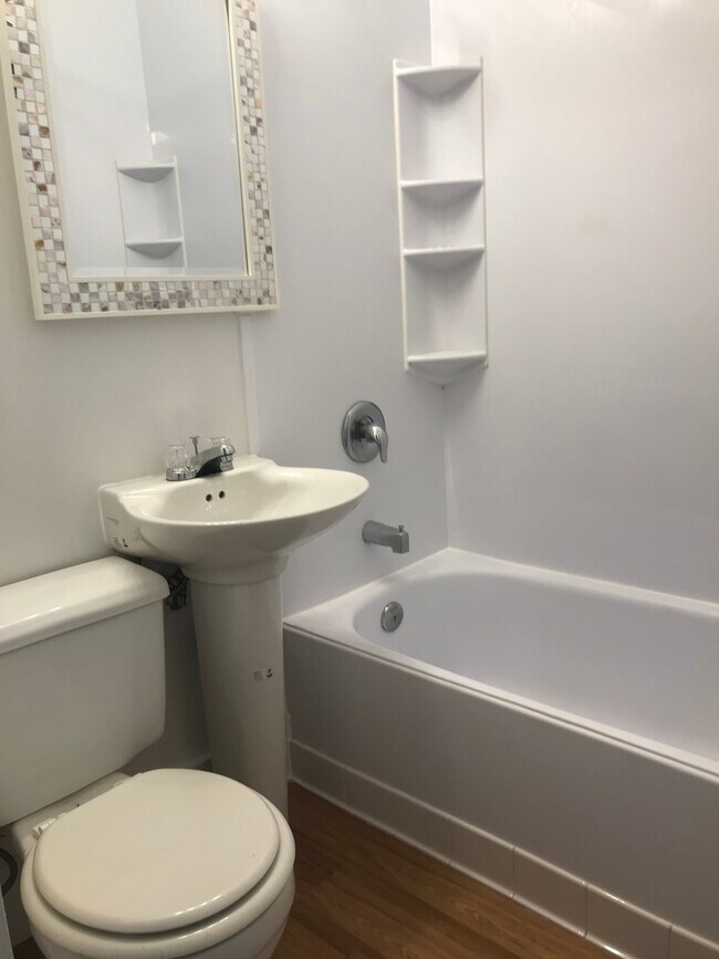 Building Photo - 3 bed, 1 bath, Off Street Parking & huge yard $1,295!