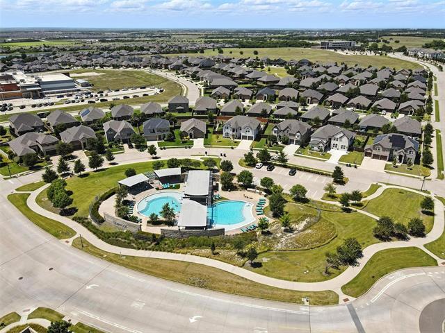 Building Photo - 940 Azure Ln