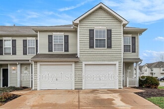 Building Photo - 5926 NW 90th Terrace
