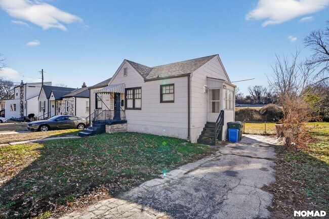 Building Photo - Charming 2BR House in Saint Louis