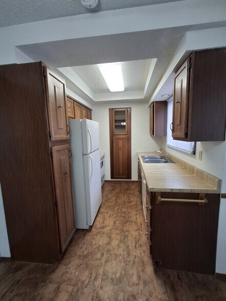 Building Photo - 1308 Galeta Ave