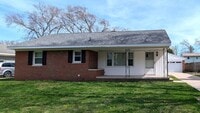 Building Photo - 755 Oakmere Pl