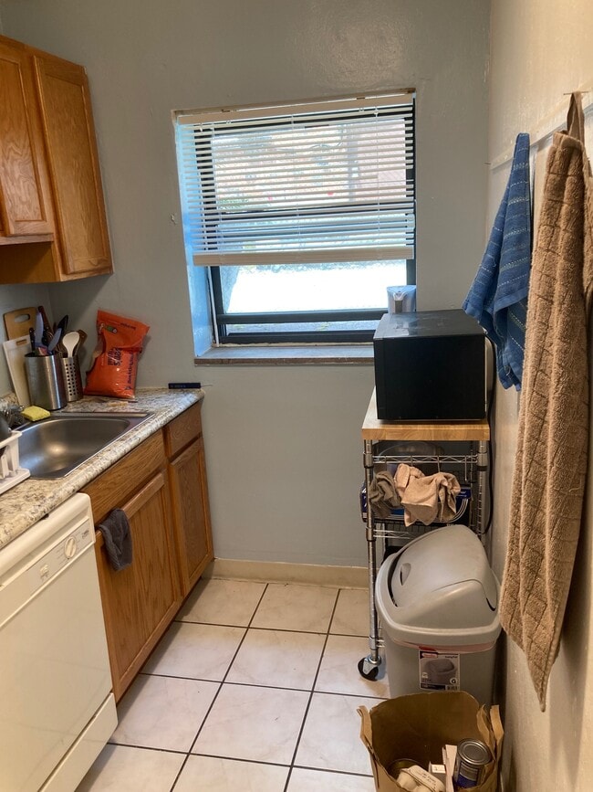 Building Photo - 4909 Centre Ave