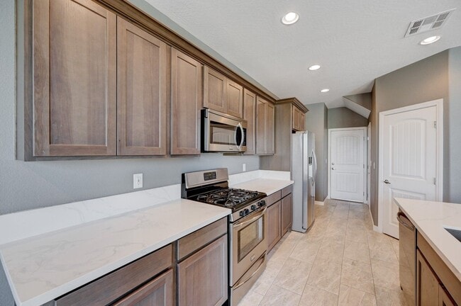 Building Photo - GORGEOUS 4 Bedroom, 2 Story Home located in the SW!