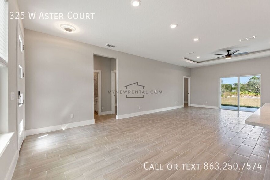 Building Photo - 325 W Aster Ct