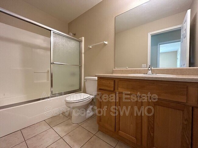 Building Photo - 1017 N 25th St