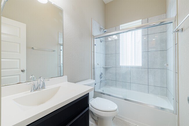 Building Photo - 16831 Osprey Bend Dr