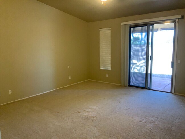 Building Photo - Great home on quiet cut-de-sac