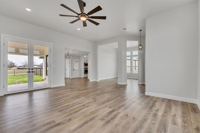 Building Photo - 157 Country Pl Ln