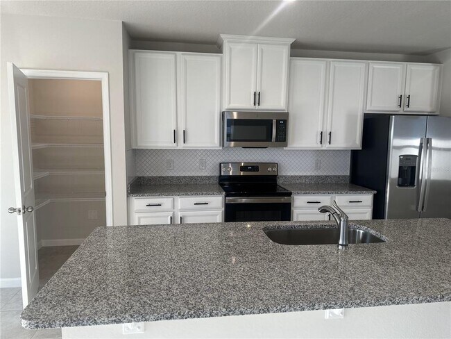 Building Photo - 1588 Eucalyptus Wy