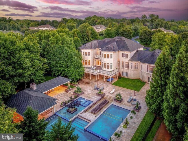Building Photo - 860 Nicholas Run Dr